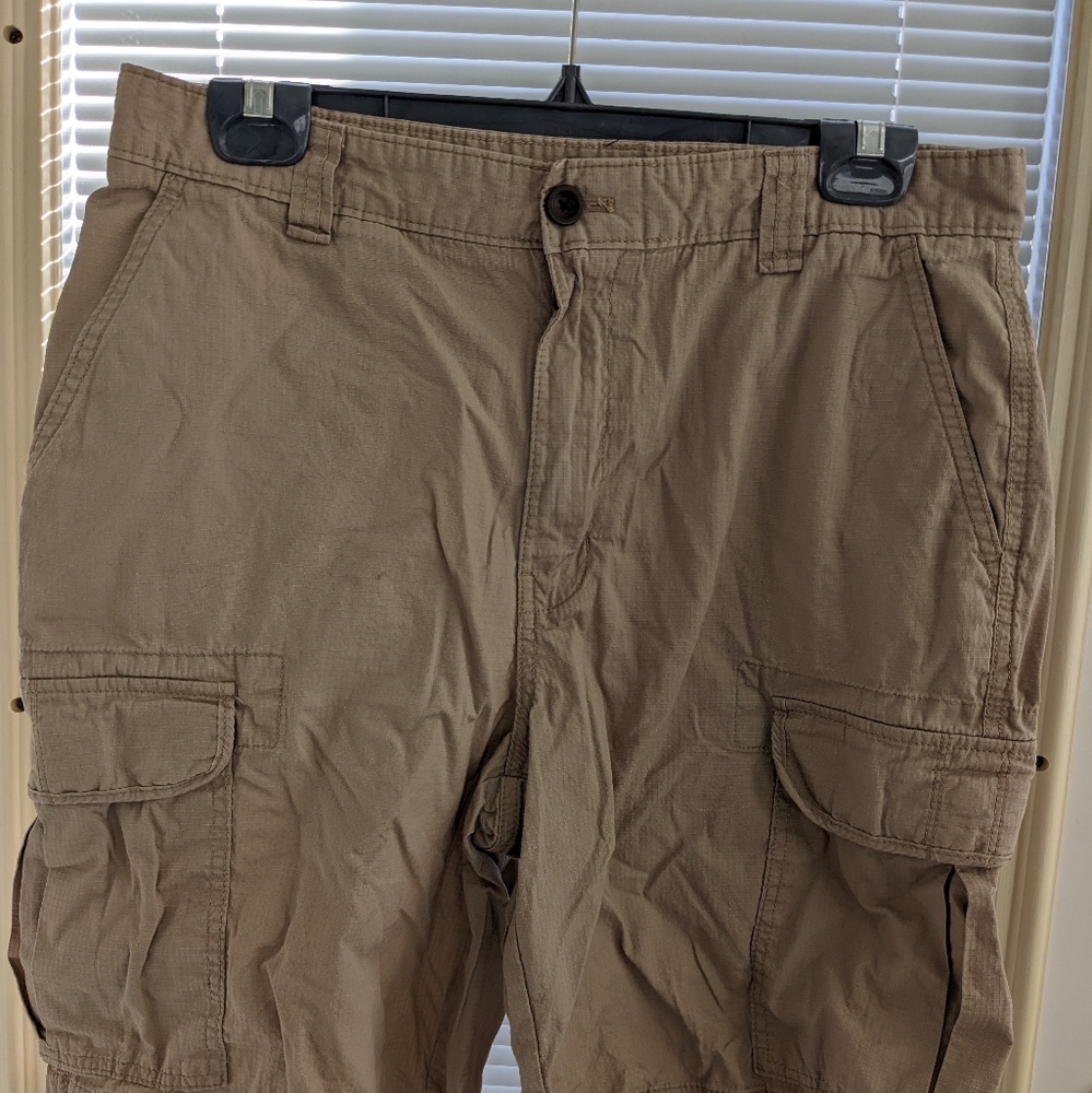 Mens cargo shorts - 32 Waist